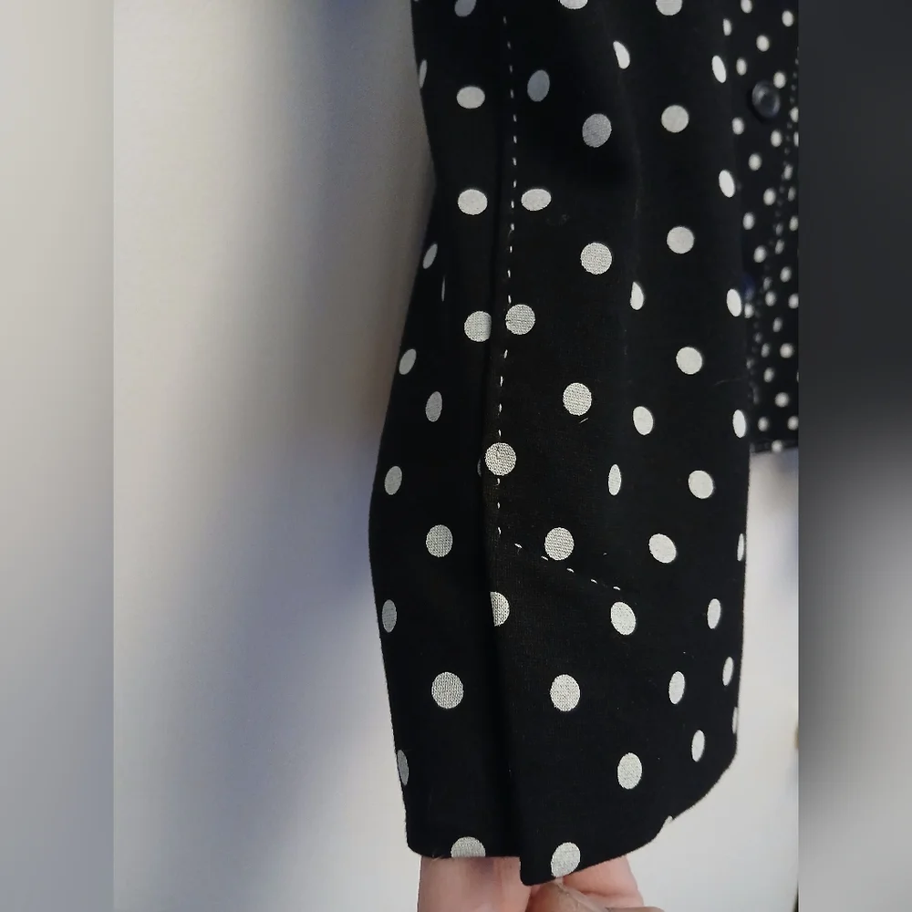 Marc Cain Black and White Polka Dot Knit Blazer.Size 4 - Picture 5 of 12